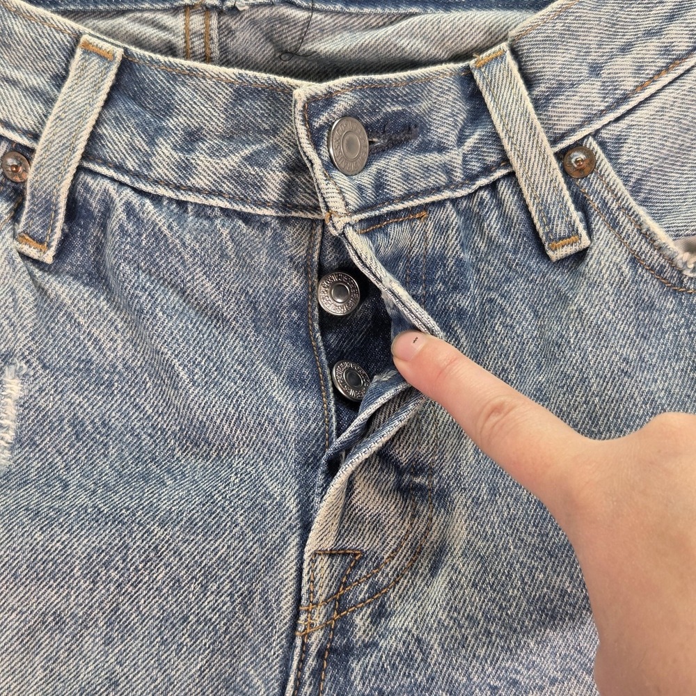 Levis 501 CT Jeans Womens Light Wash Tapered Patched Distressed Fits 27x27 - Picture 11 of 16